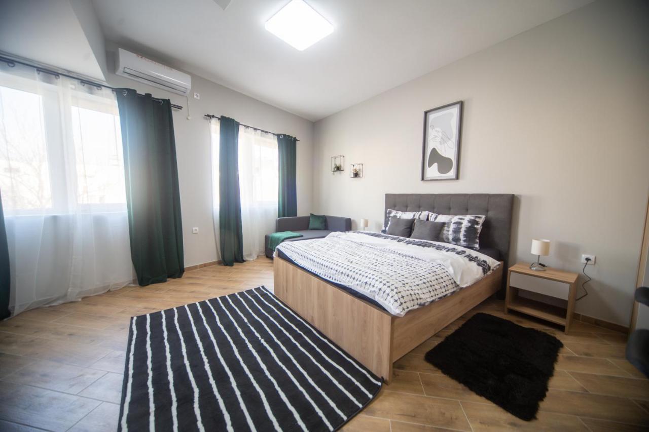 Manoir Apartments City Center Novi Sad Bagian luar foto