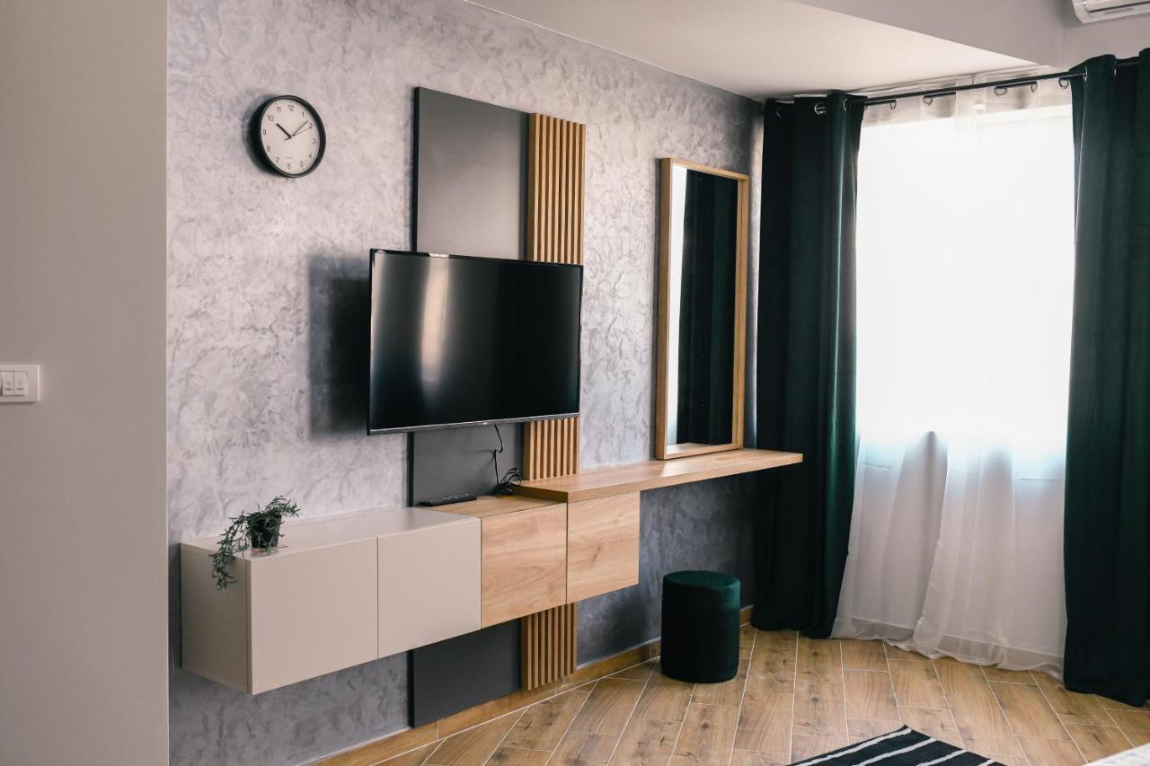 Manoir Apartments City Center Novi Sad Bagian luar foto
