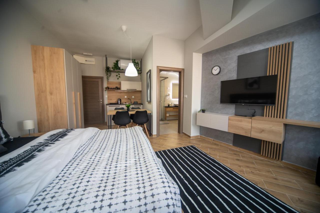 Manoir Apartments City Center Novi Sad Bagian luar foto
