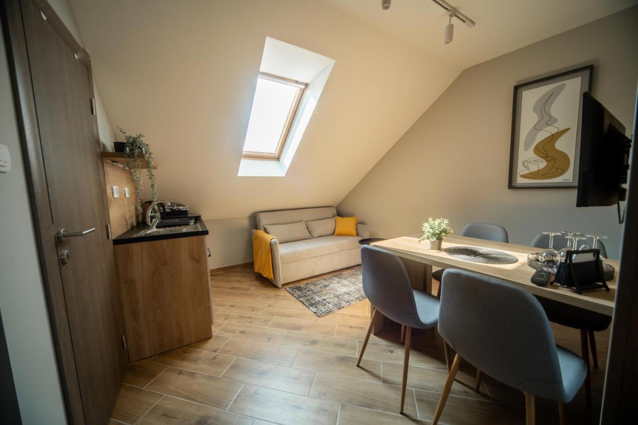 Manoir Apartments City Center Novi Sad Bagian luar foto