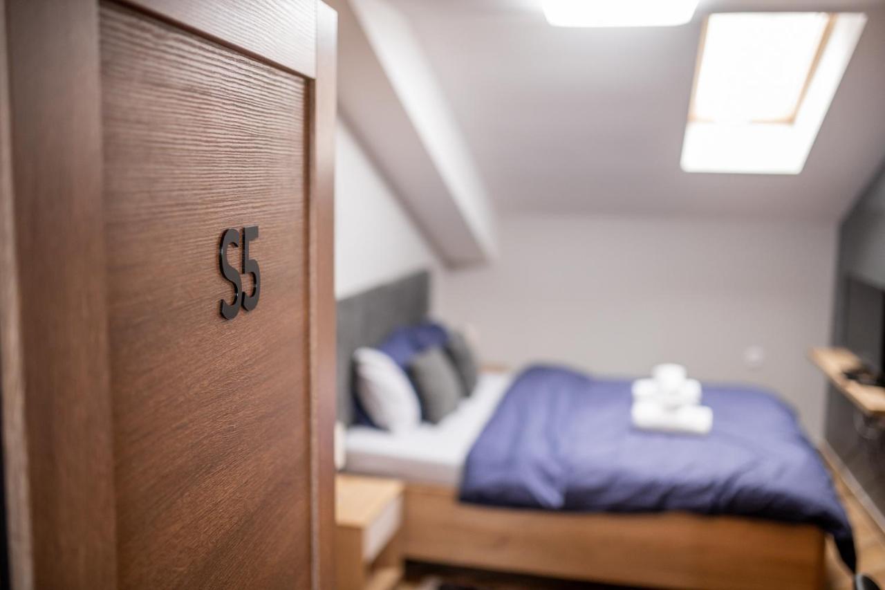 Manoir Apartments City Center Novi Sad Bagian luar foto