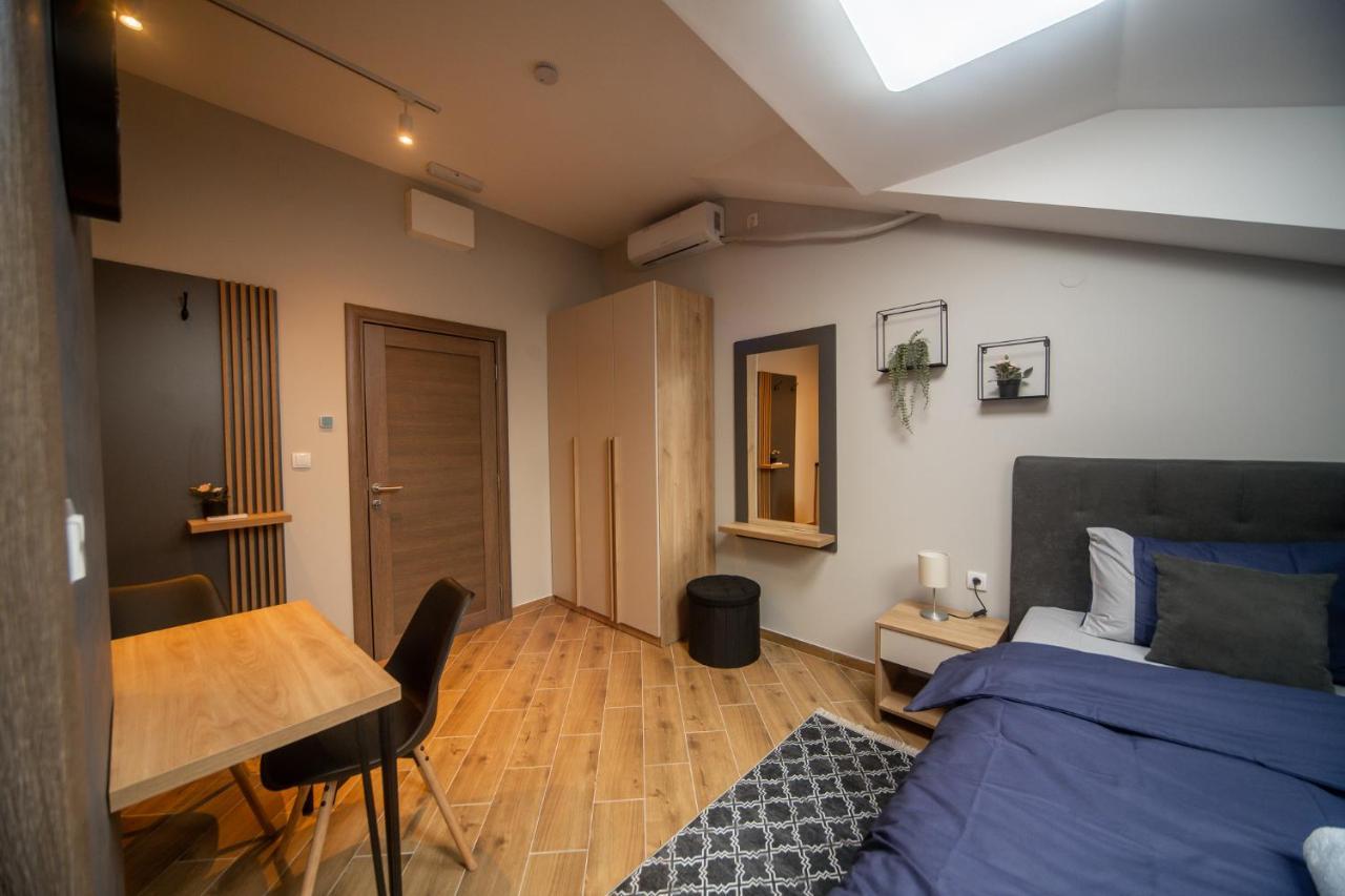 Manoir Apartments City Center Novi Sad Bagian luar foto
