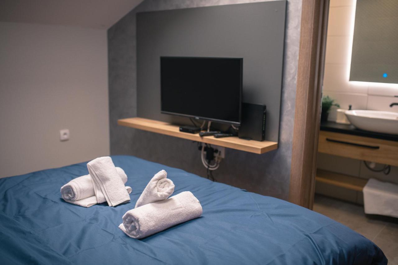 Manoir Apartments City Center Novi Sad Bagian luar foto