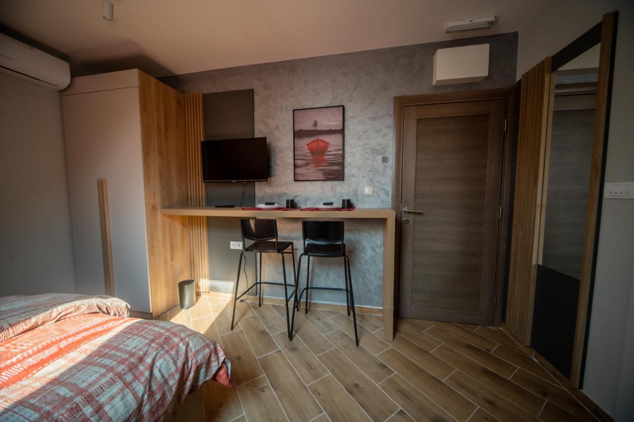 Manoir Apartments City Center Novi Sad Bagian luar foto