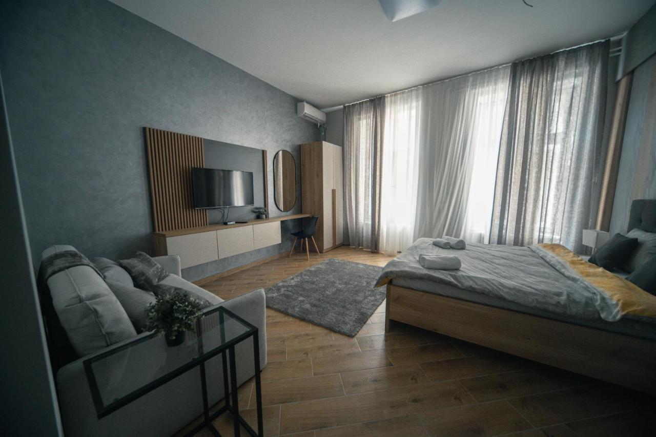 Manoir Apartments City Center Novi Sad Bagian luar foto