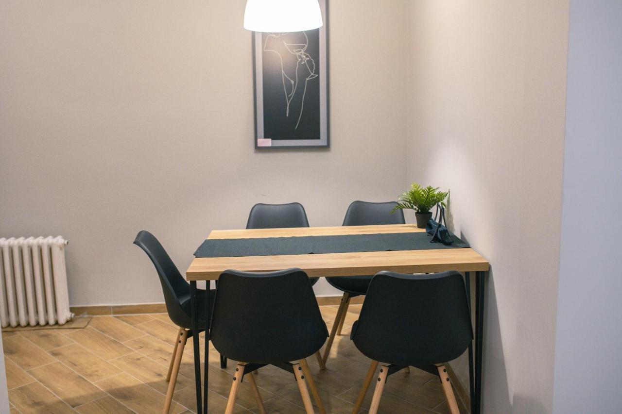Manoir Apartments City Center Novi Sad Bagian luar foto