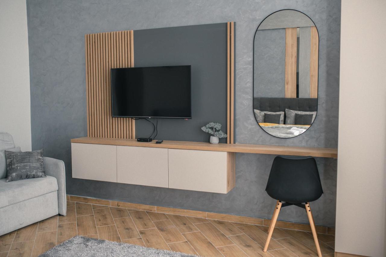 Manoir Apartments City Center Novi Sad Bagian luar foto