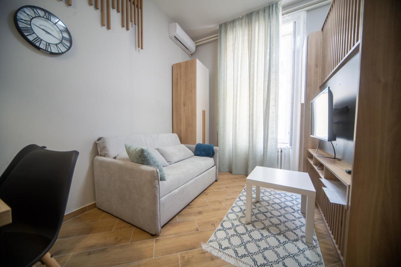 Manoir Apartments City Center Novi Sad Bagian luar foto